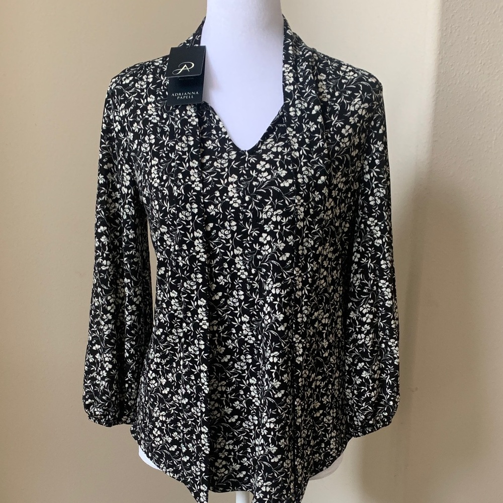 Adrianna Papell Black Floral V-Neck Blouse with Long Sleeves
